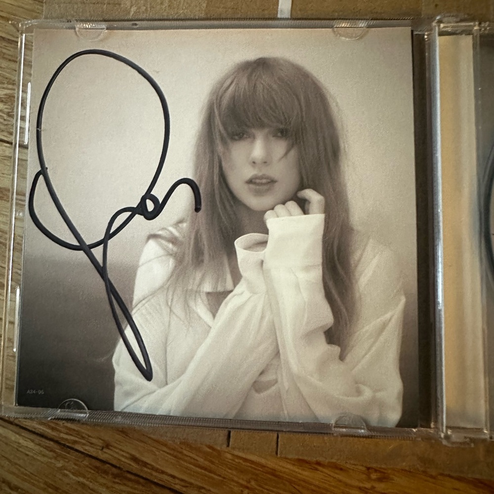 Autographed TTPD